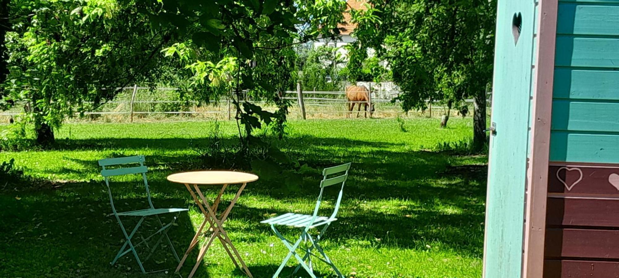 Hotel Les Roulottes Pouilly-sur-Vingeanne Exterior foto